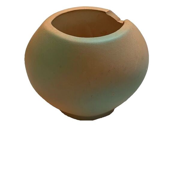 J. Vincent Studios Handcrafted Southwest Decor Open Vase w/Coyote Shelf Decor - Picture 3 of 4